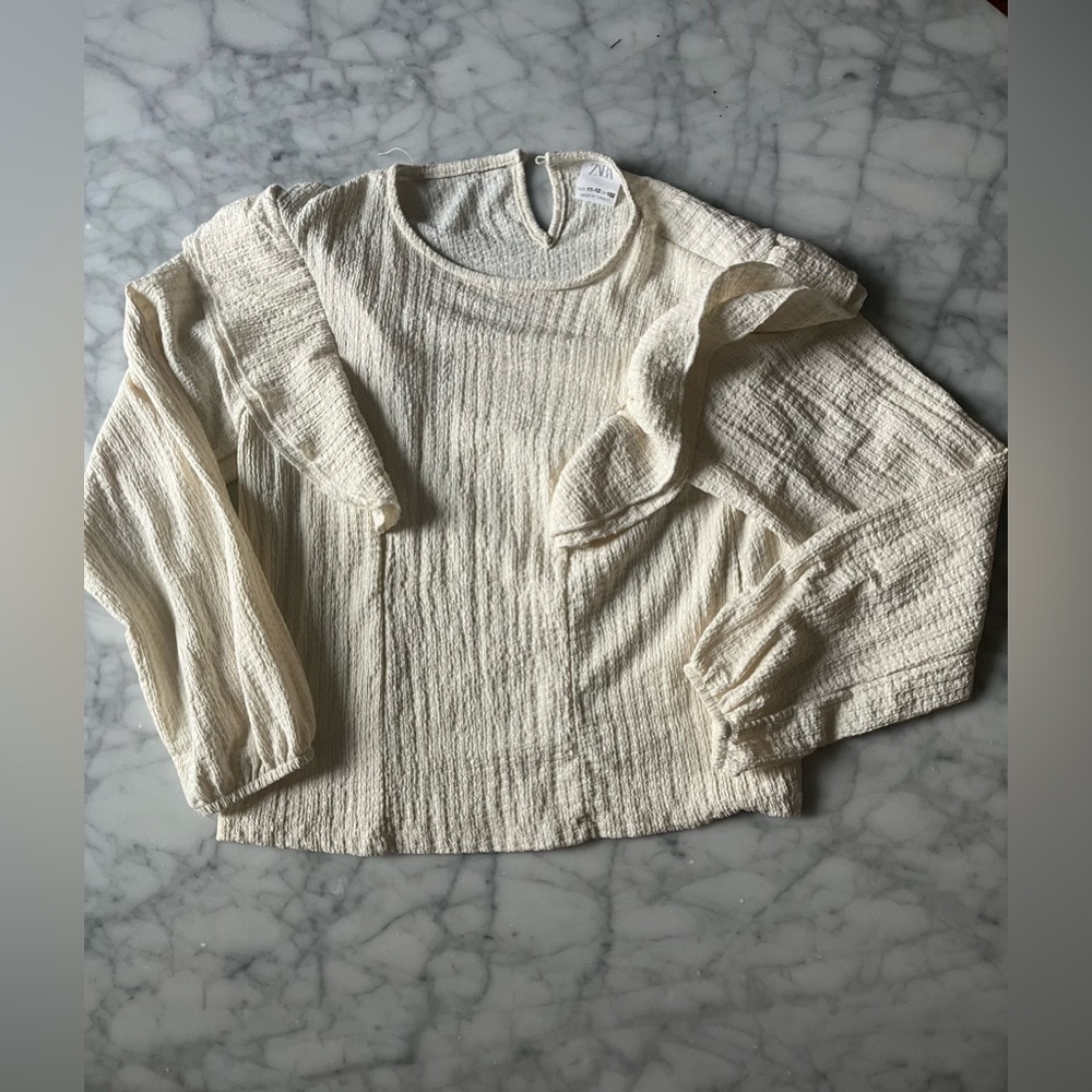Like New Zara Size 11-12 Cream Blouse